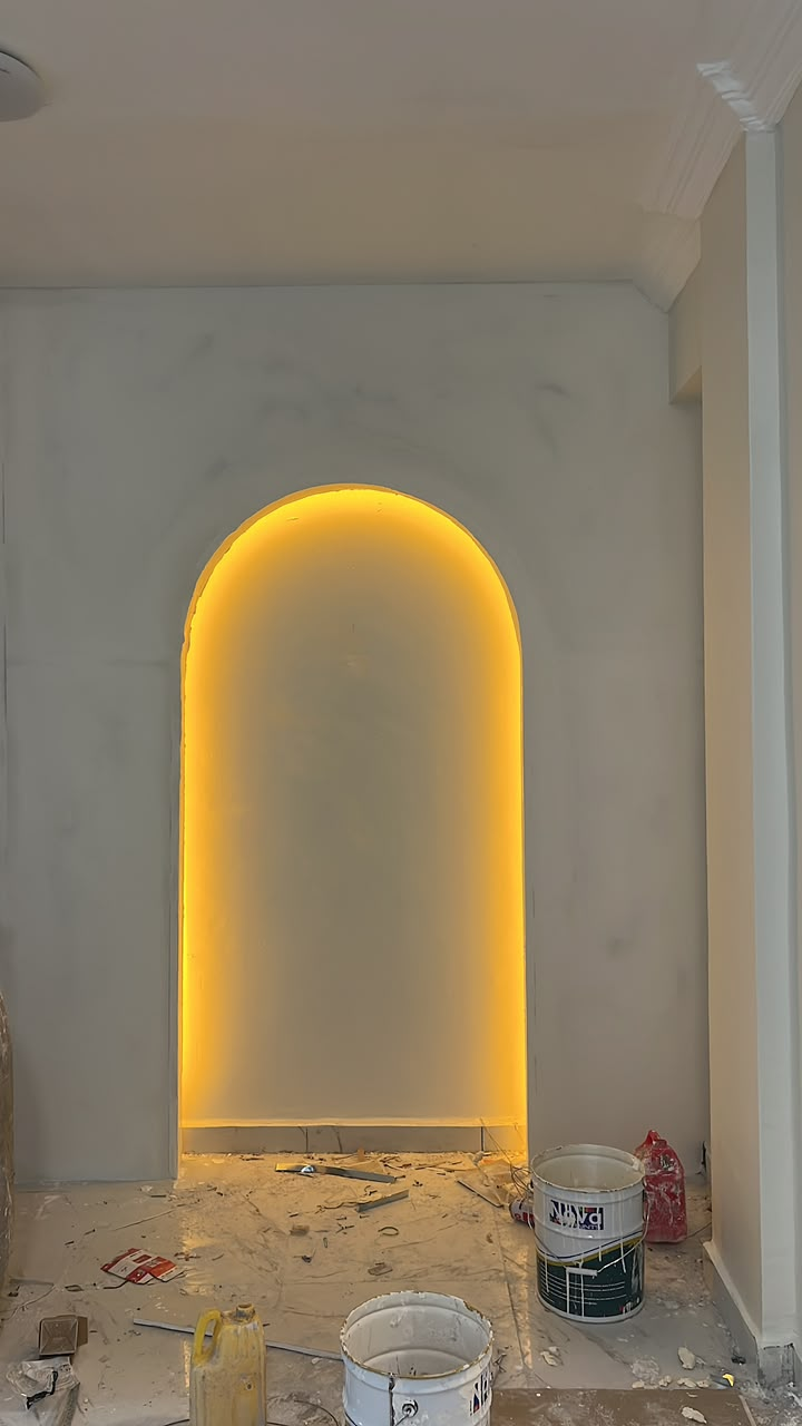 Hilaal feature niche