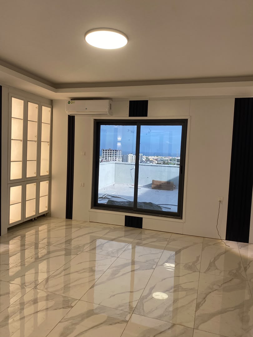 Hilaal wall design
